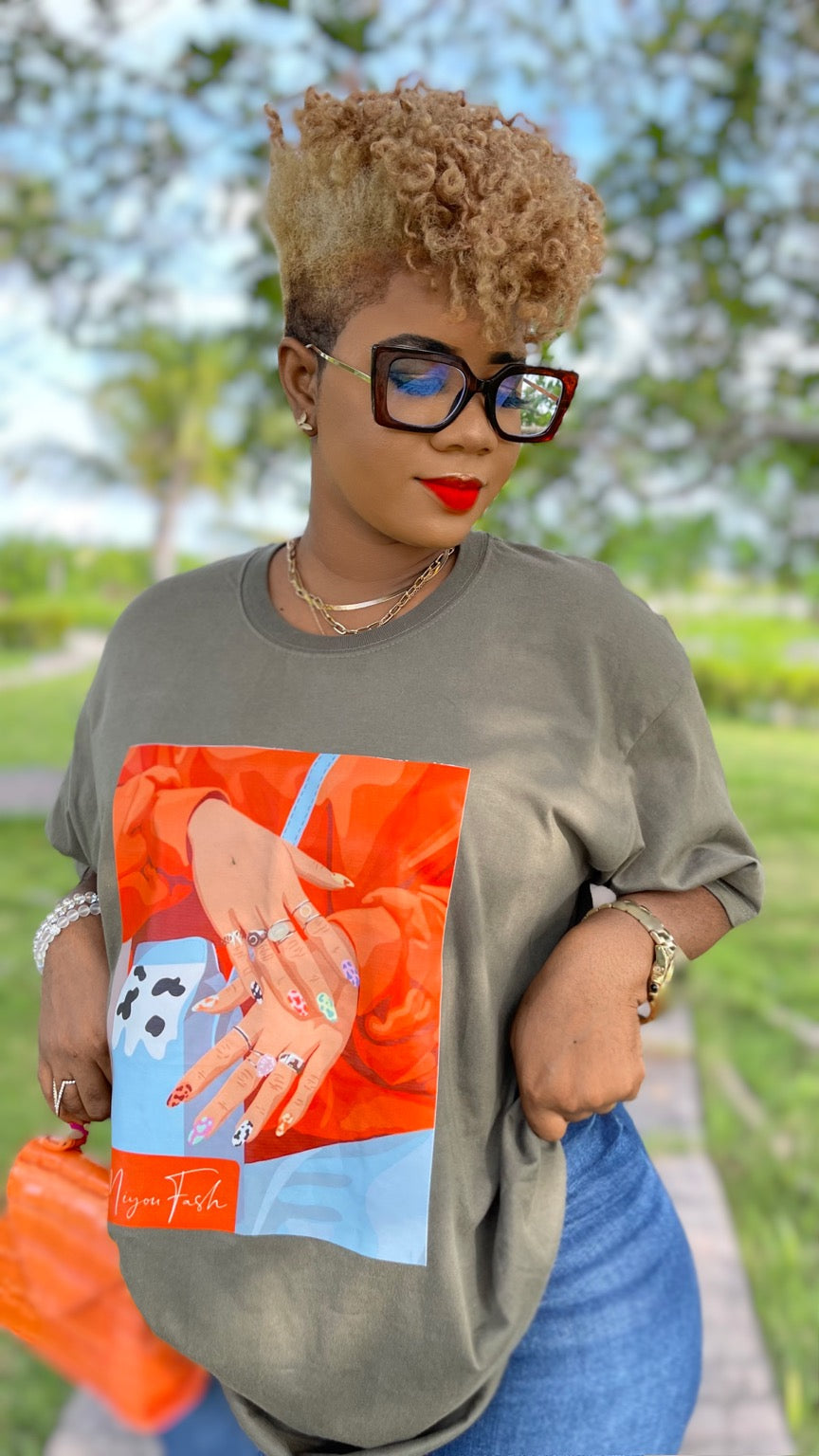 Show Nails T-shirt Oversized